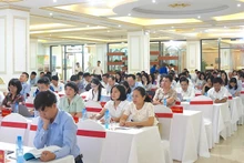 会議に出席した代表者たち