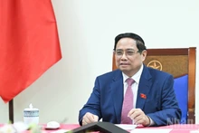 ファム・ミン・チン首相が、ロシア国営原子力企業ロスアトムのアレクセイ・リハチェフ社長と電話会談を行った。（写真：NDO）