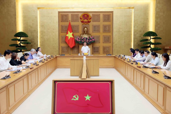 10月15日に開催された国家資金洗浄対策指導委員会会議の様子（写真：VNA）