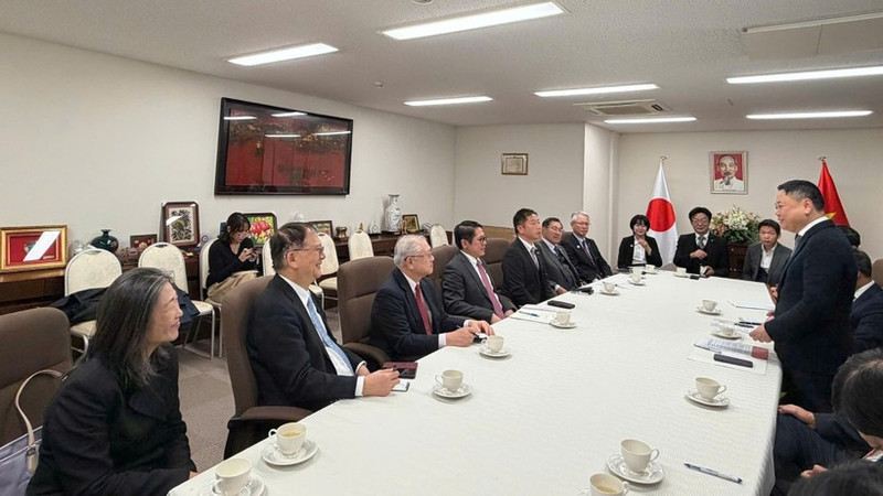 ベトナム国会経済・財政委員会の代表団が、関西地域の複数の日越友好団体と会談を行った。