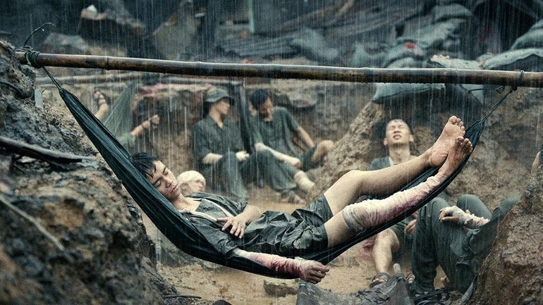 「赤い雨」の一場面（写真：ギャラクシー・スタジオ）