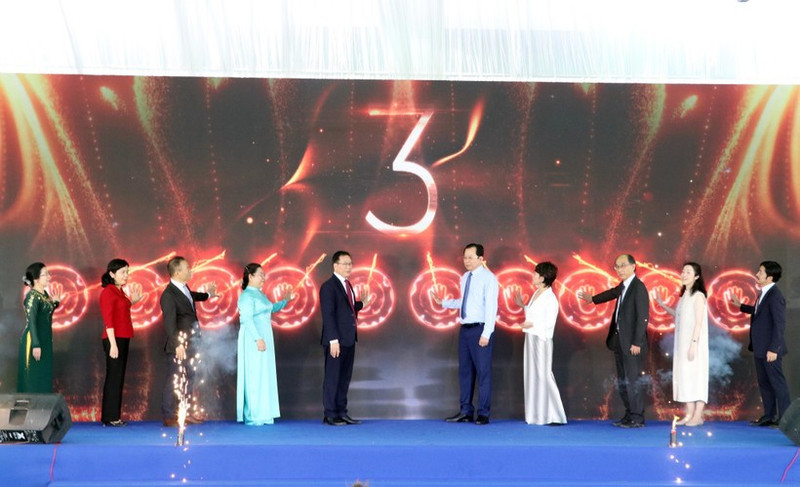 メコンデルタ初の日本式職業訓練学校の開校式および開所式が、カントー市ミースエン区で開催された。（写真：VNA）