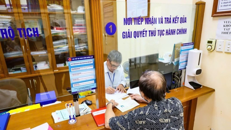 データに基づく行政手続きの簡略化により、手続き完了までの所要時間が短縮される。（写真：H.N）