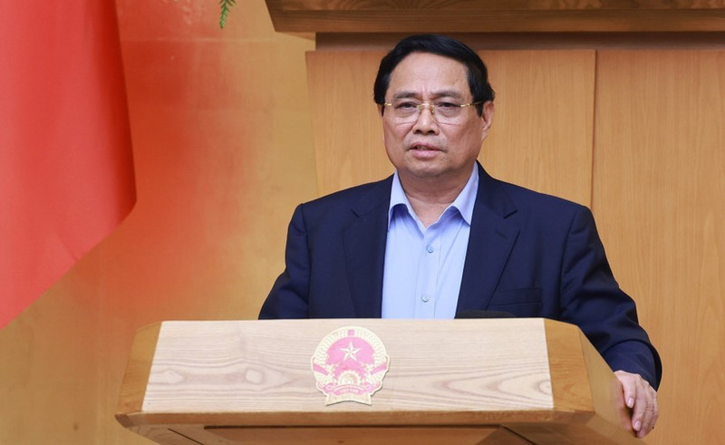 11月8日に行われた政府の定例会議で発言するファム・ミン・チン首相（写真：VNA）