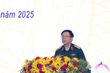 グエン・チョン・ギア大将が会合で挨拶を述べた。