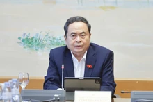 2025年10月23日のグループ討議で発言するのチャン・タイン・マン国会議長（写真：VNA）