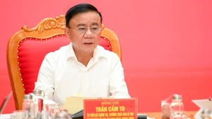 政治局員、党中央委員会書記局常務のチャン・カム・トゥ氏（写真：ダン・コア）