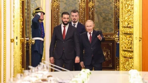 ロシアのウラジーミル・プーチン大統領がシリア暫定大統領アフメド・アル＝シャラー氏と会談した。（写真：クレムリン）