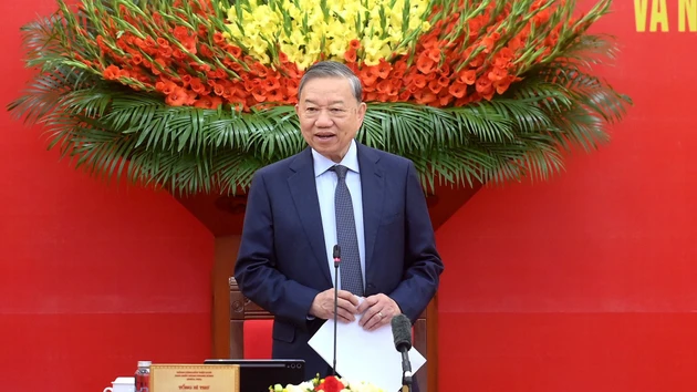 【写真特集】トー・ラム書記長、科学・技術・イノベーション・デジタルトランスフォーメーション推進中央指導委員会会議を主宰