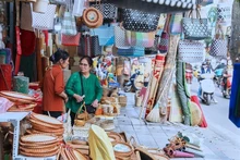 ハノイ・ハンチエウ通りの店（写真：VNA）