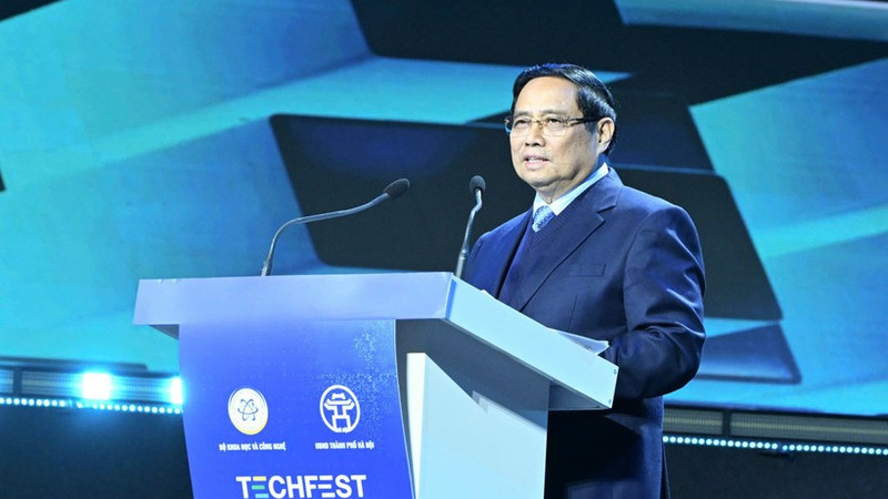 TechFest Vietnam 2025でスピーチを行うファム・ミン・チン首相 写真：NDO