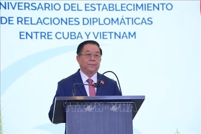 グエン・チョン・ギア大将（政治局員、党中央委員会書記、ベトナム人民軍総政治局長官）が式典で発言する様子（写真：VNA）