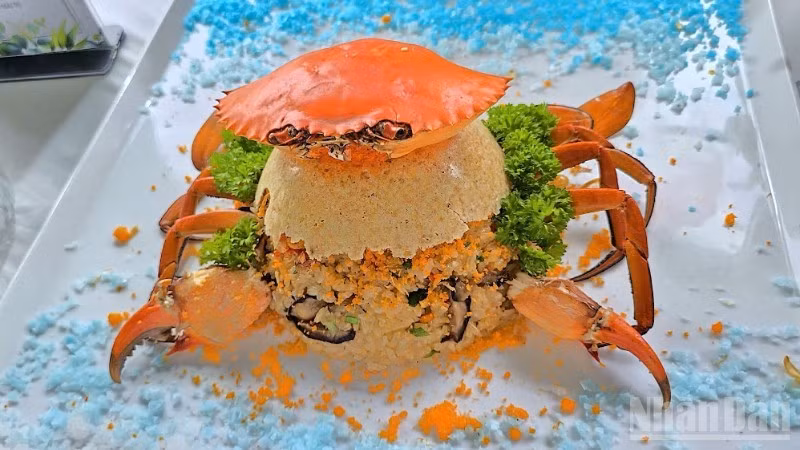 カーマウ産カニを使った料理（写真：NDO）