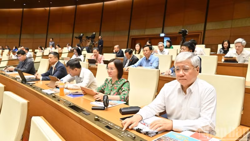 第15期国会第10会期の最終週に、国会は多くの重要な法律および決議の採決を行う予定だ。（写真：DUY LINH）