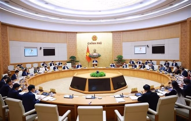 この会議では、2025年11月および11か月間の社会経済状況が総括された。（写真：VNA）