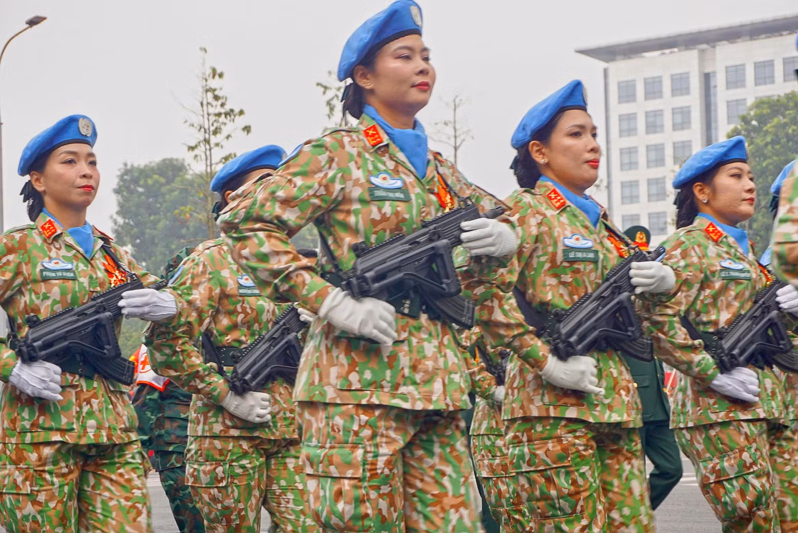 25-khoi-nu-si-quan-gin-giu-hoa-binh-lien-hop-quoc.jpg
