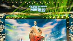 記念式典では、多くの意義深い活動が行われた。