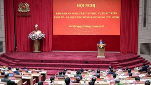 ファム・ミン・チン首相が12月29日、ハノイで開催された会議の議長を務めた。（写真：チャン・ハイ）