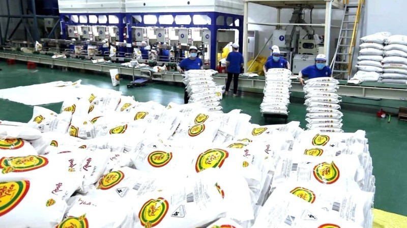 チュンアン・ハイテク農業株式会社で加工された輸出用の米（写真：ヴー・シン）