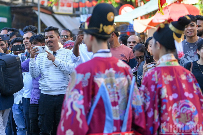 イベントは、ベトナムの伝統衣装を地元住民や来訪者により身近な存在として紹介する役割も果たした。