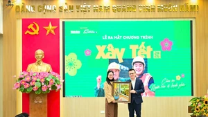 【写真特集】ニャンザン新聞とコテコンズ社、「テト建設プログラム2026」を開始