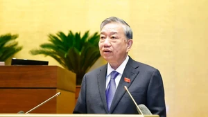 会議で発言するトー・ラム書記長（写真：VNA）