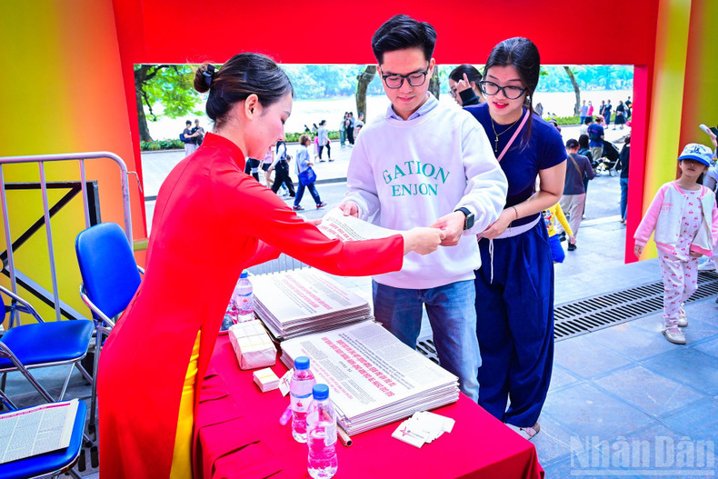 この増刊号は若年層の読者からも大きな関心を集めている。