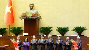 党中央委員であるグエン・ヴァン・クアン氏が、2021年から2026年の任期における最高人民裁判所長官に選出された。（写真：VNA）