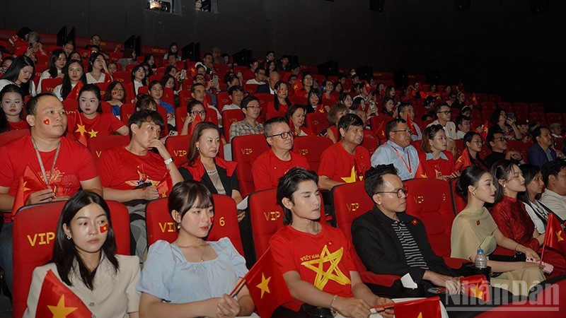 「心のふるさと：The Concert Film」がホーチミン市で上映された。