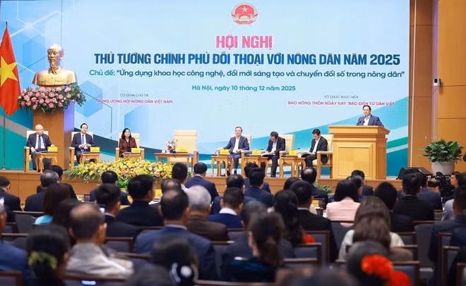ファム・ミン・チン首相が2025年12月10日に農業従事者との対話を実施した。（写真：VNA）