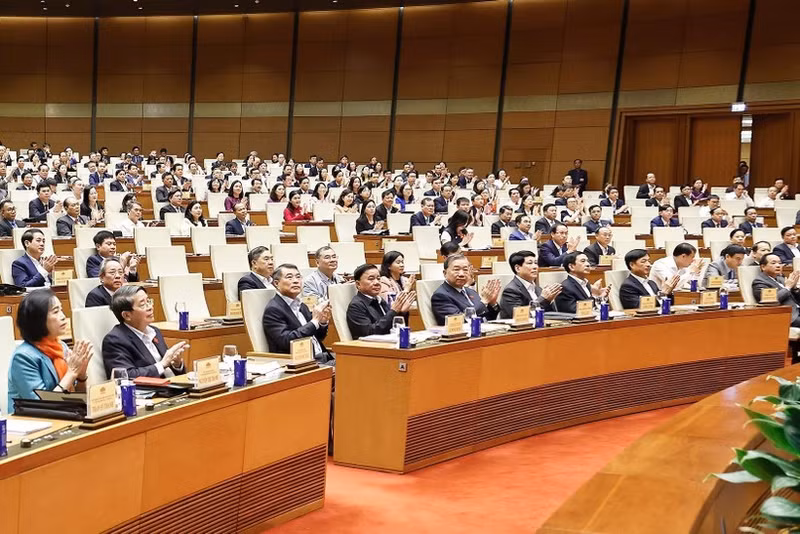 党および国家の指導者らと関係者が会議に出席した。（写真：VNA）